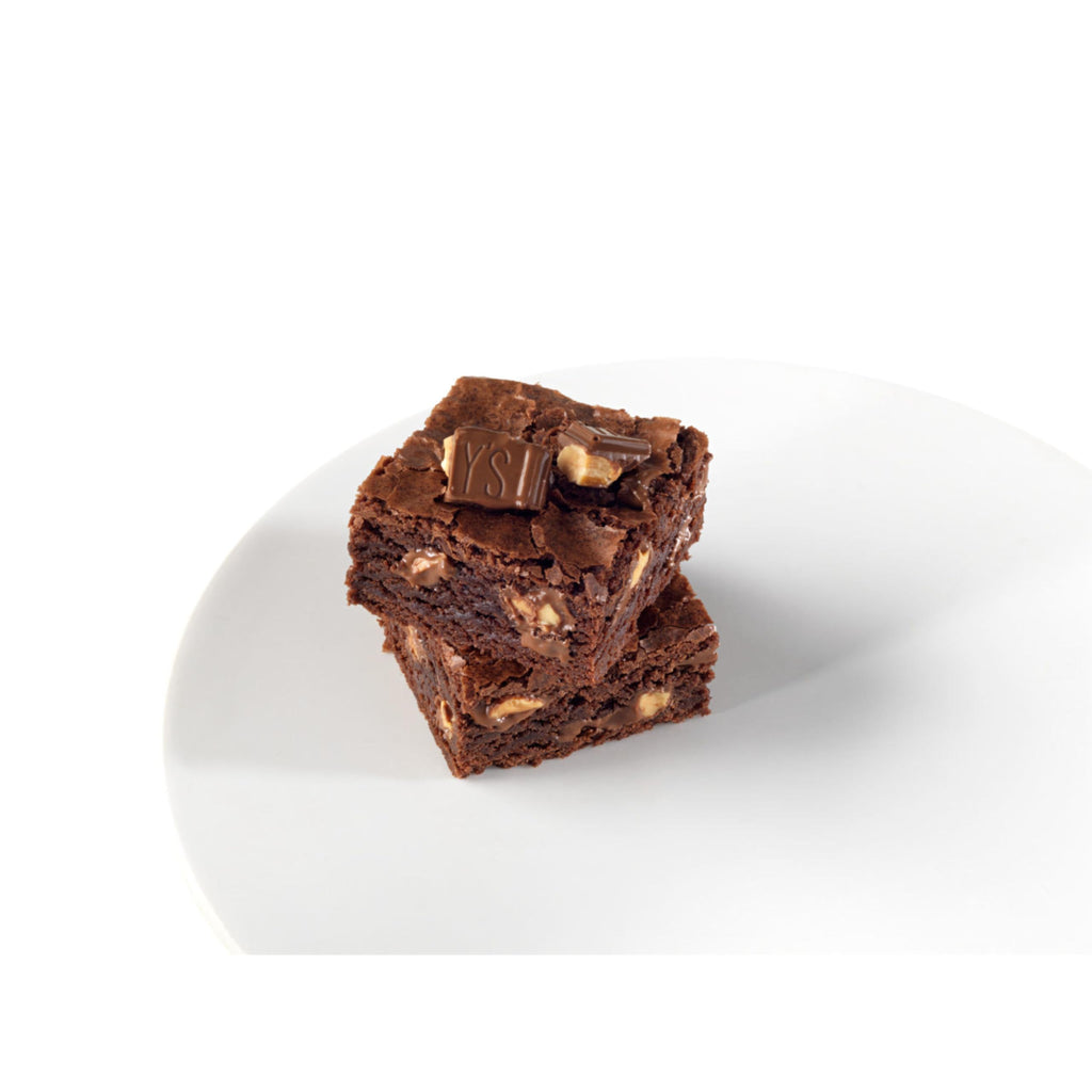 Milk Chocolate with Whole Almonds Candy Bar 2.6 oz O955576