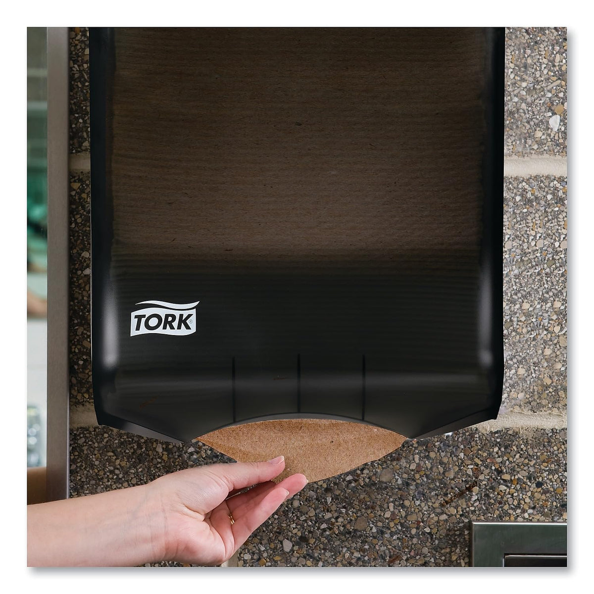 Multifold Hand Towel Natural 16 x 250 Sheets F885547