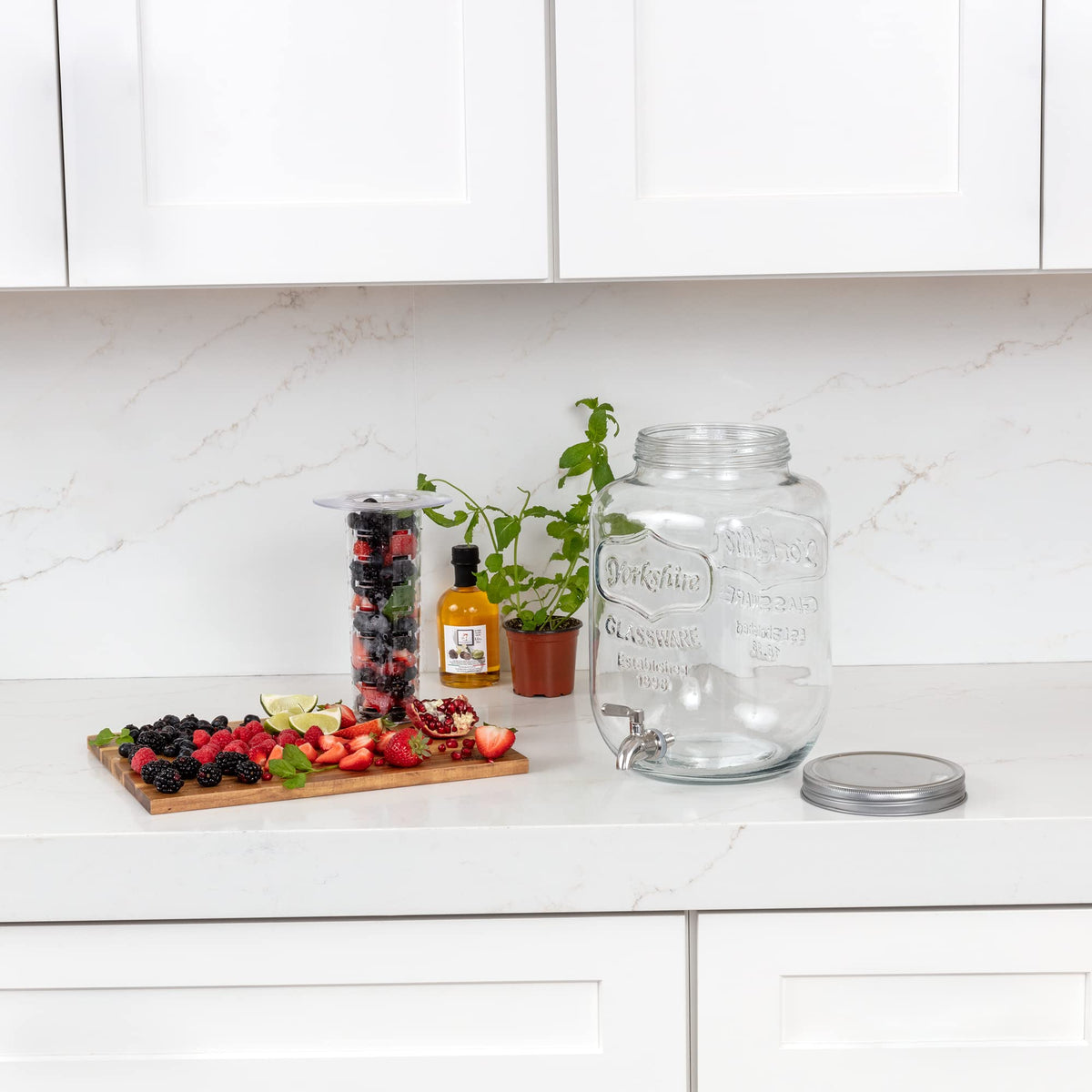2-Gallon Glass Drink Dispenser with Spigot J101693