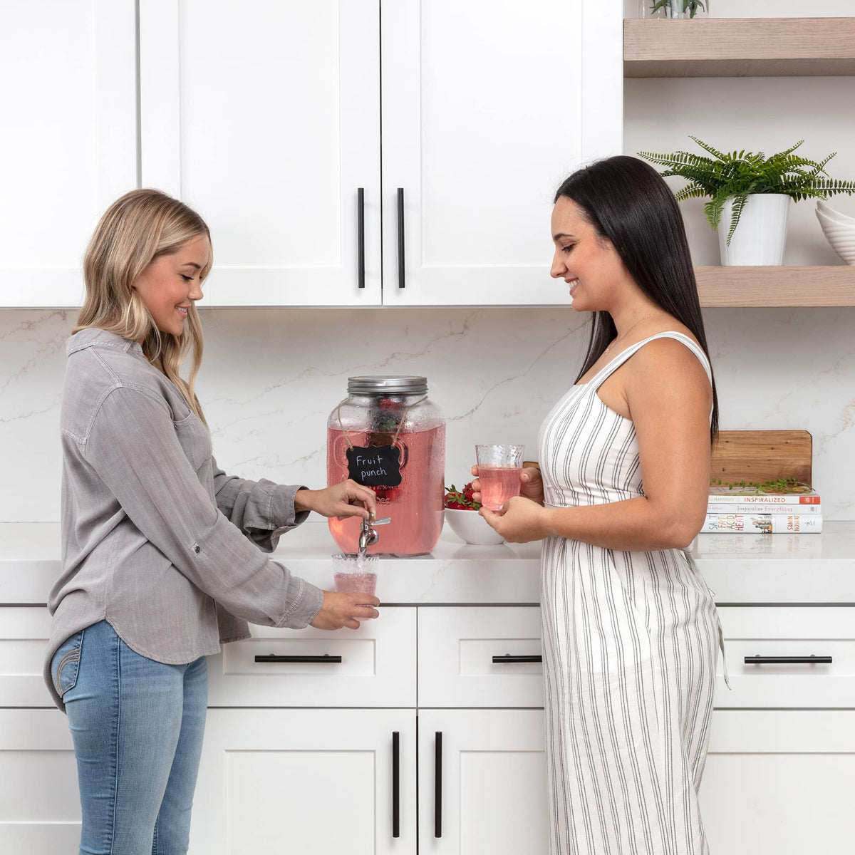 2-Gallon Glass Drink Dispenser with Spigot J101693