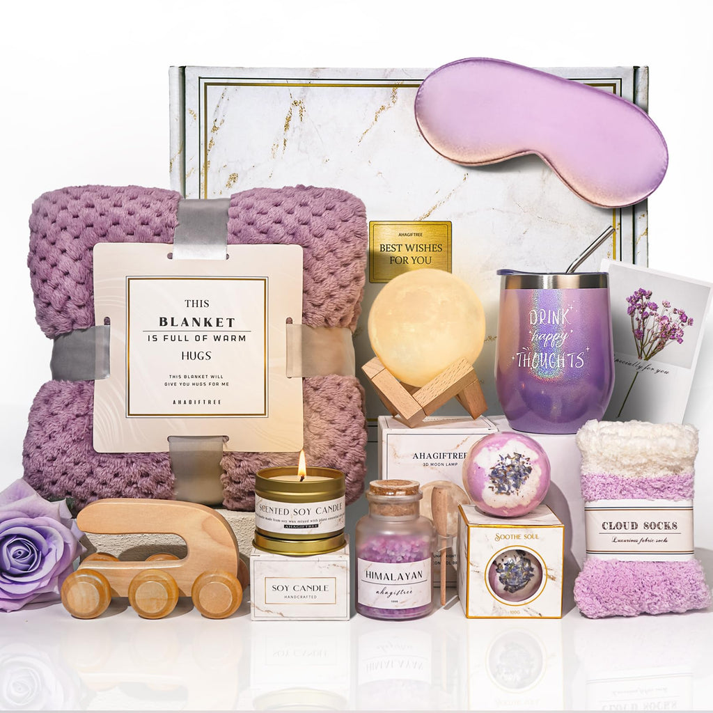 11 Pc Gift Baskets P330728